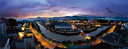 开口福黄焖鸡米饭